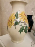 KPM royal ivory Vase mit Blumendekor, 25,5 cm Höhe Nordrhein-Westfalen - Rommerskirchen Vorschau