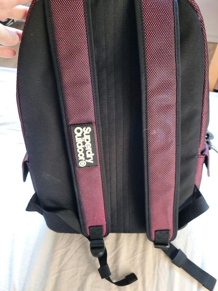 Superdry Rucksack in Wallsbüll