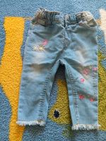 Jeans mit Blumen Sommerhose Größe 80 Bayern - Neufahrn Vorschau