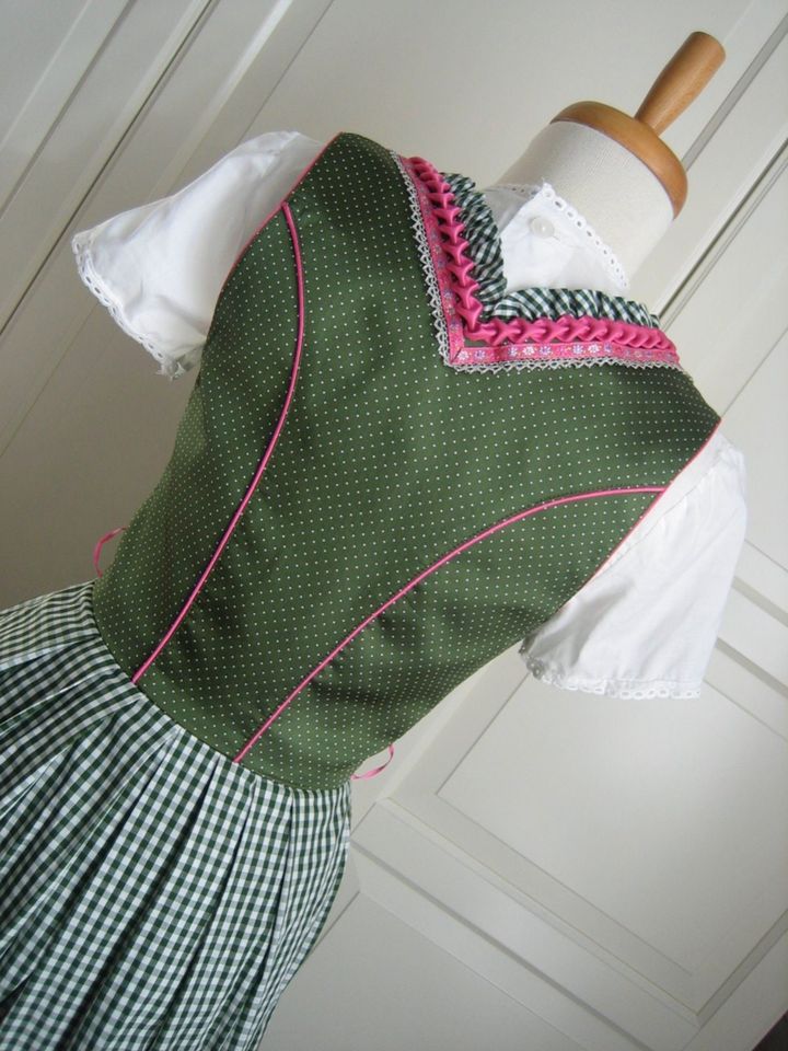 Dirndl Krüger Madl 34 XS mit Schürze & Bluse grün rosa Punkte NEU in Jork