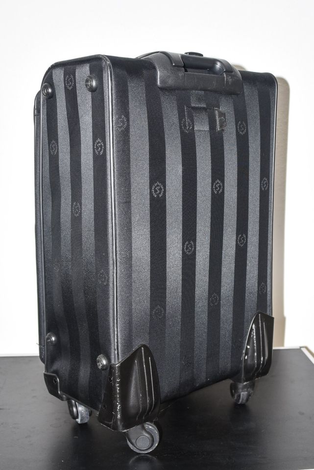 Zu verkaufen ist: ein gepflegter Stratic–Reise-Koffer in schwarz in Dresden