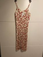 Super schönes Plisseekleid/ Sommerkleid in Größe S, neu, Vila Niedersachsen - Uelzen Vorschau