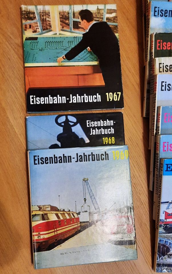 DDR Eisenbahn Jahrbuch  1967 -1985, TRANSPRESS VEB Berlin in Grafschaft