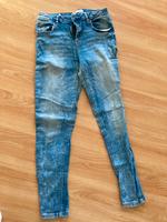 Jeans Bershka Gr.40 Nordrhein-Westfalen - Geseke Vorschau