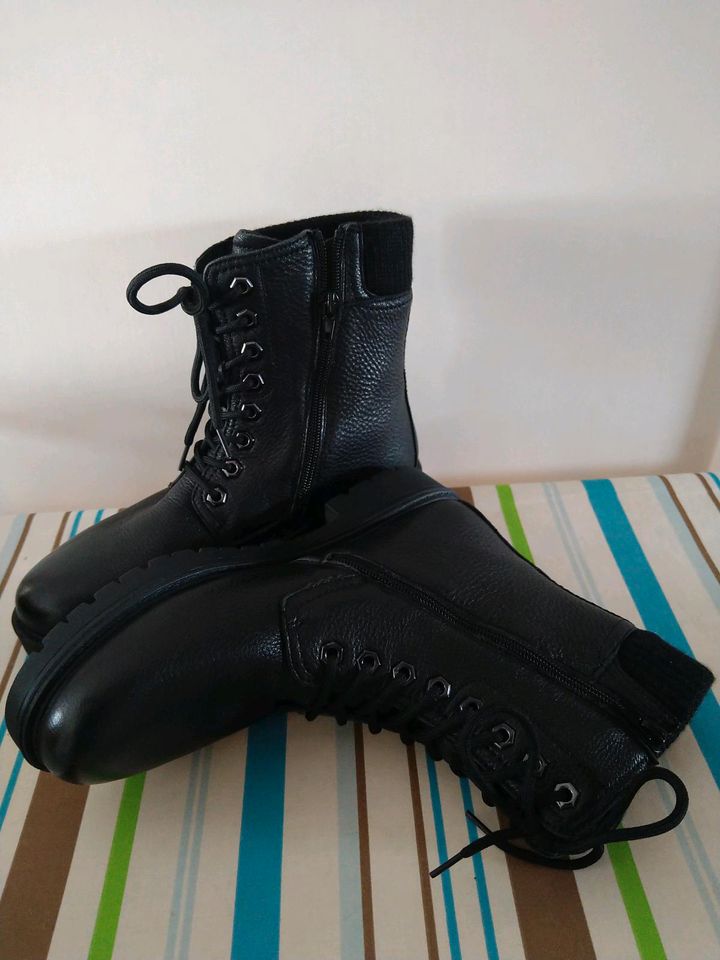 979-21 SCHWARZ YAK DAMEN LAMMFELL STIEFEL