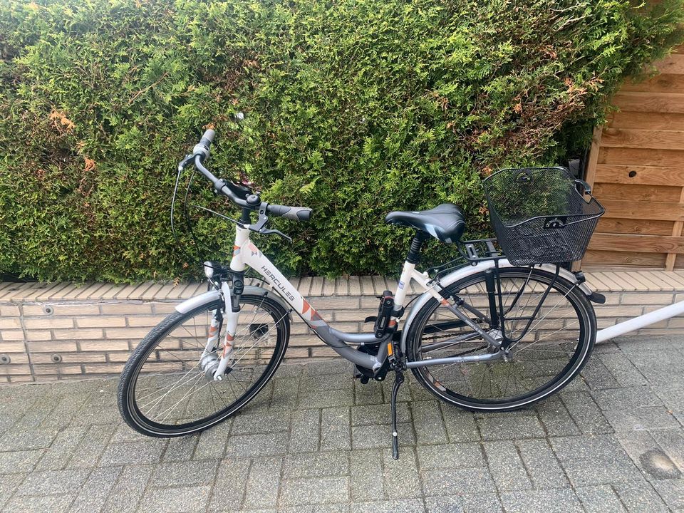 Hercules Damen Fahrrad in Köln