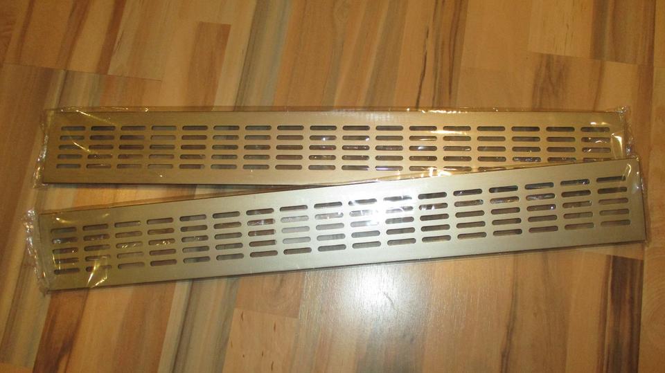 Lüftungsgitter Tür-Gitter Abluftgitter neu Edelstahl eckig in Halle (Westfalen)