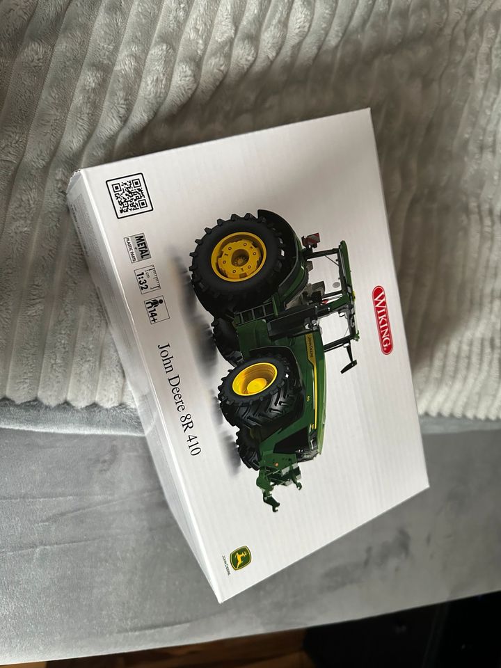 John Deere 8R 410 Wiking 1:32 in Pfaffenhofen a. d. Roth