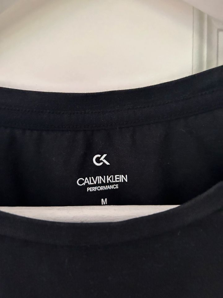 Calvin Klein T-Shirt Gr. M -Top Zustand- in Gedern