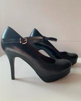 Schwarze Leder High Heels mit rose gold Details Hamburg-Mitte - Hamburg Altstadt Vorschau