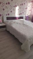 Schlafzimmer schrank mit Bett  in in der Farbe lila Hochglanz Nordrhein-Westfalen - Euskirchen Vorschau