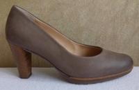 PAUL GREEN Pumps Gr. 36,5 Gr. 3,5 Leder olivgrün/khaki Baden-Württemberg - Oppenweiler Vorschau
