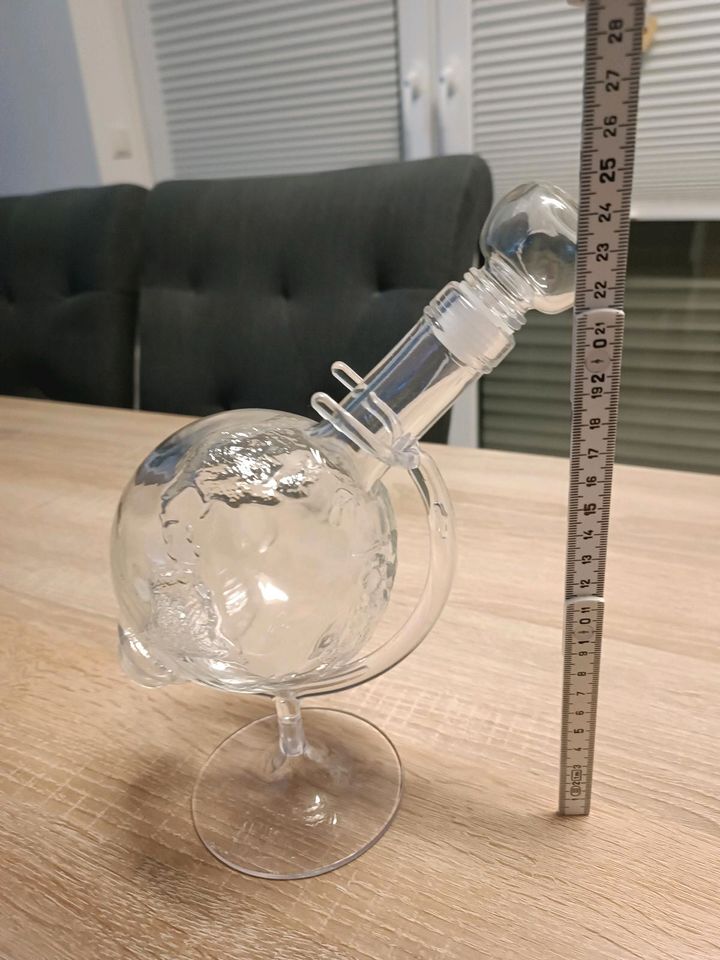 Glasflasche "Welt" mit Ständer *NEU* in Menden