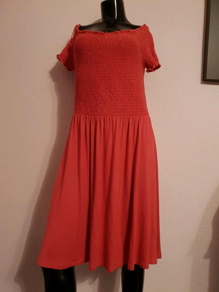 Neu Edc Kleid Größe XL in Düsseldorf