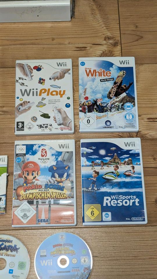 Komplett-Set: Nintendo Wii Konsole, Controller, Spiele in Oberzent