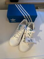 adidas Stan smith Damenschuhe 37,1/3 mit etikett Niedersachsen - Sarstedt Vorschau