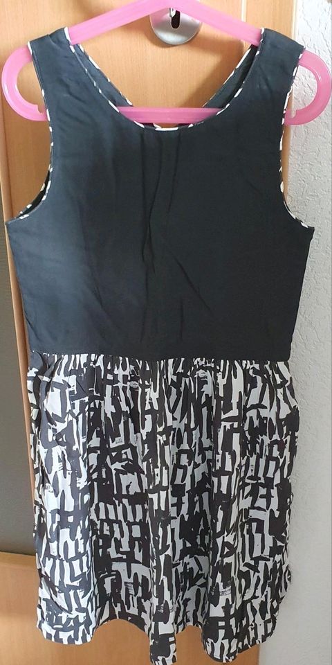 Kleid (Sommer) in Bitterfeld