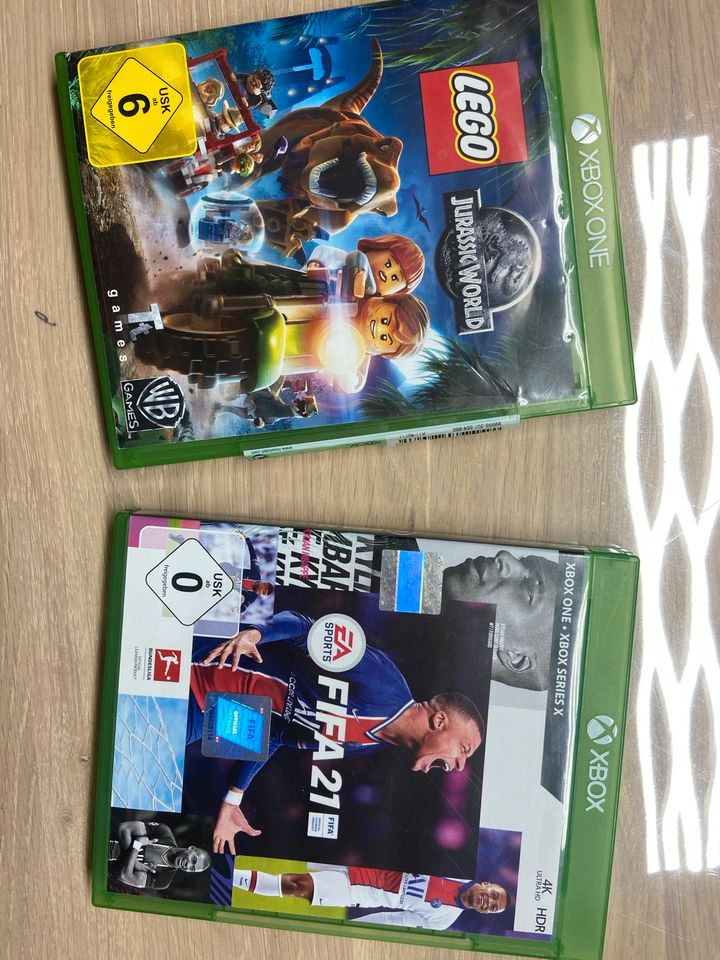 Xbox One Spiel Lego Jurassic world FIFA 21 in Rockenberg