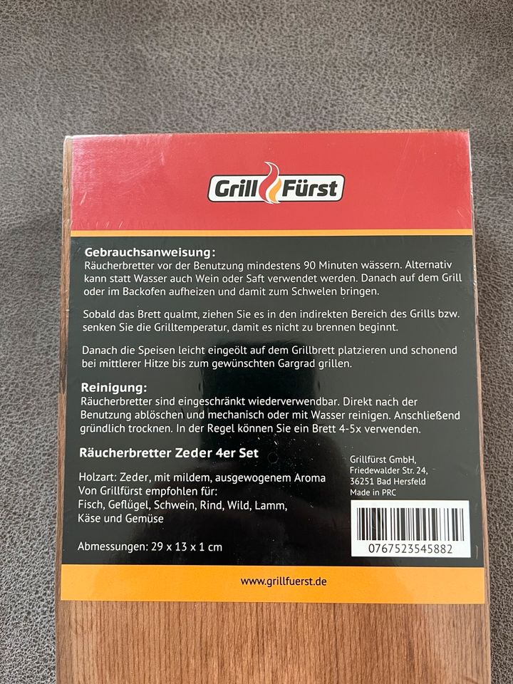 Grill Räucherbretter Zedern Holz Set in Petersberg