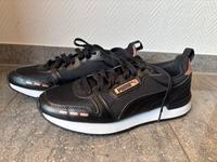 Puma R79 Turnschuhe Nordrhein-Westfalen - Kamen Vorschau