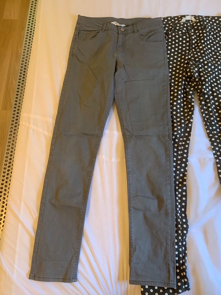 Mädchen Jeanshosen Jeans Hosen grau Punkte H&M Größe 170/176 in Luckau