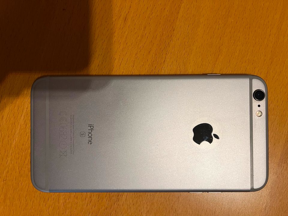 Apple Iphone 6S Plus 32 GB Space Gray in Güntersleben
