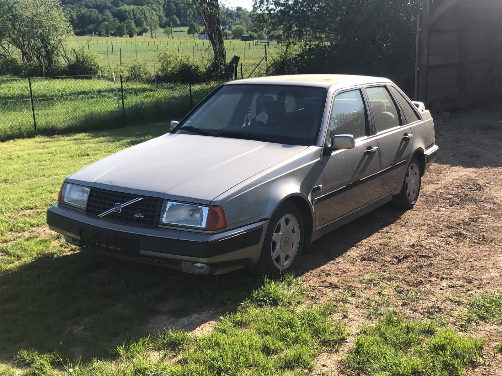 Abbildung des Autos Volvo 440 Turbo