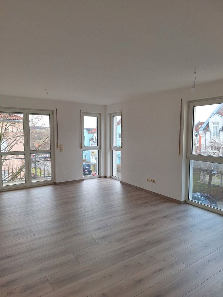 Traumhafte 3 Zimmer Wohnung mit EBK -Erstbezug nach Renovierung- in Frankenberg (Sa.)