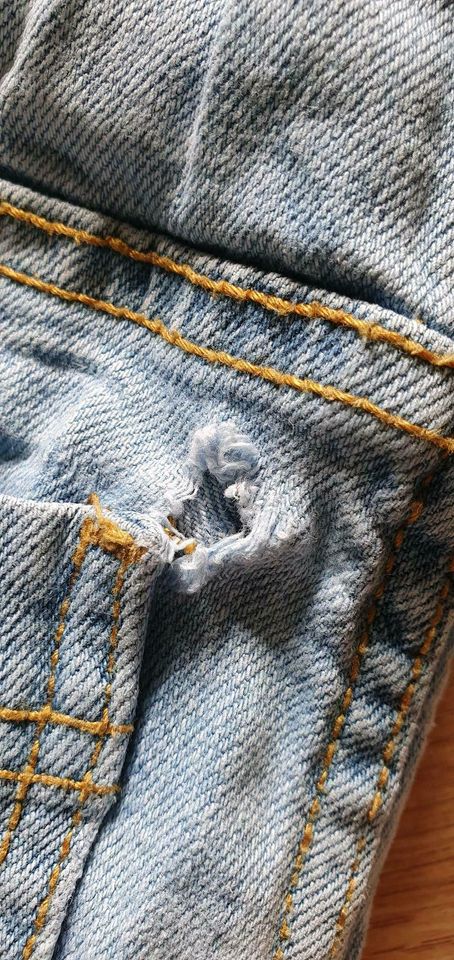 Jeans Hosen Räuberhosen Gr. 116 Jungen in Kesselsdorf