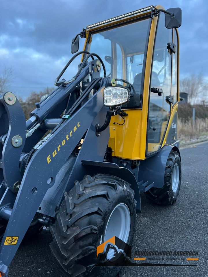 Eurotrac W11 Kubota / neues Modell /255 Hubhöhe 1T Hubkraft in Zwickau