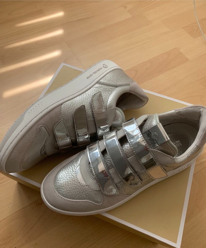 Toller Michael Kors “Gertie” Sneaker in metallic silver im SALE in Nürnberg (Mittelfr)