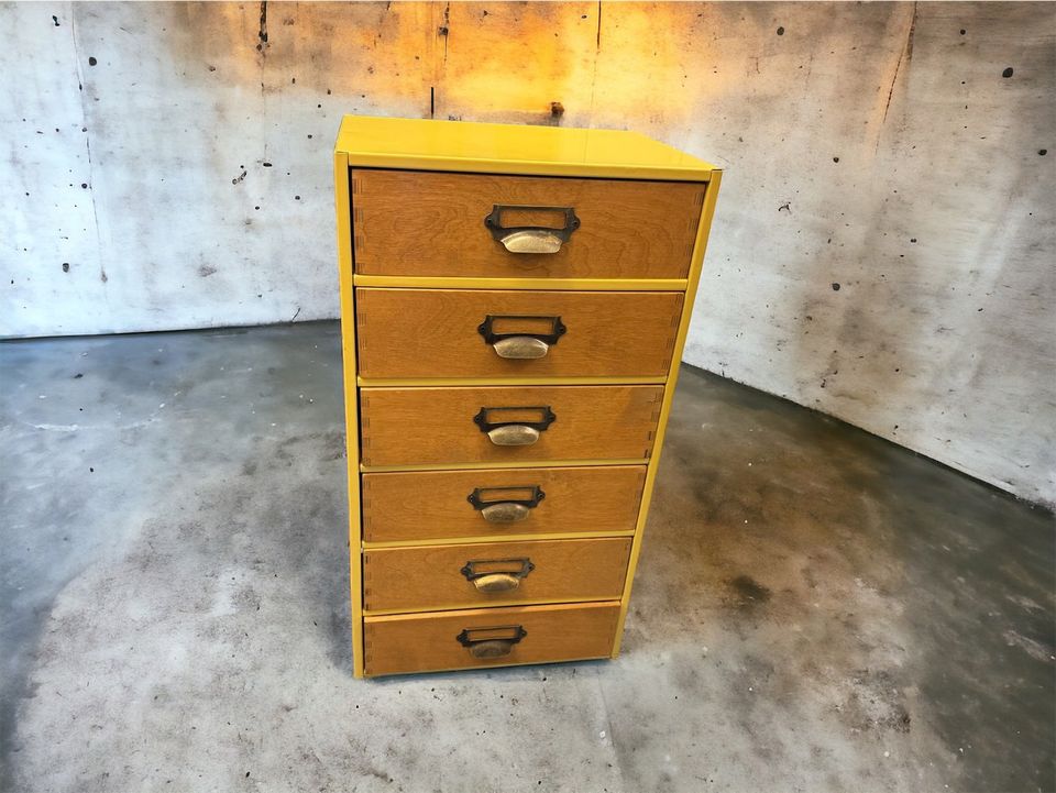 Vintage Apothekerschrank Kommode Nachttisch 35x66x25cm in Düsseldorf