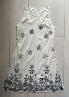 Ärmelloses Kleid in offwhite mit blauem Blumenmuster  Gr. S/M Nordrhein-Westfalen - Meerbusch Vorschau