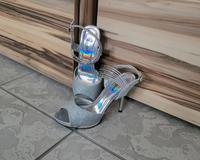 High Heels Stiletto mit Glitzer ~ Gr. 37 ~ silber Bayern - Velden Vorschau