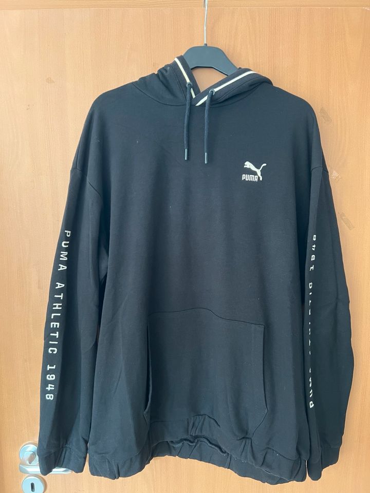 Puma Hoodie in Schwieberdingen