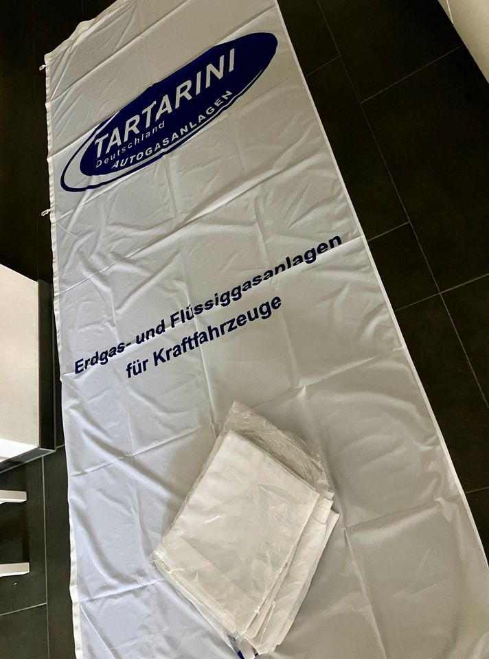 Sechs Flaggen / Banner Tartarini Autogasanlagen in Bocholt