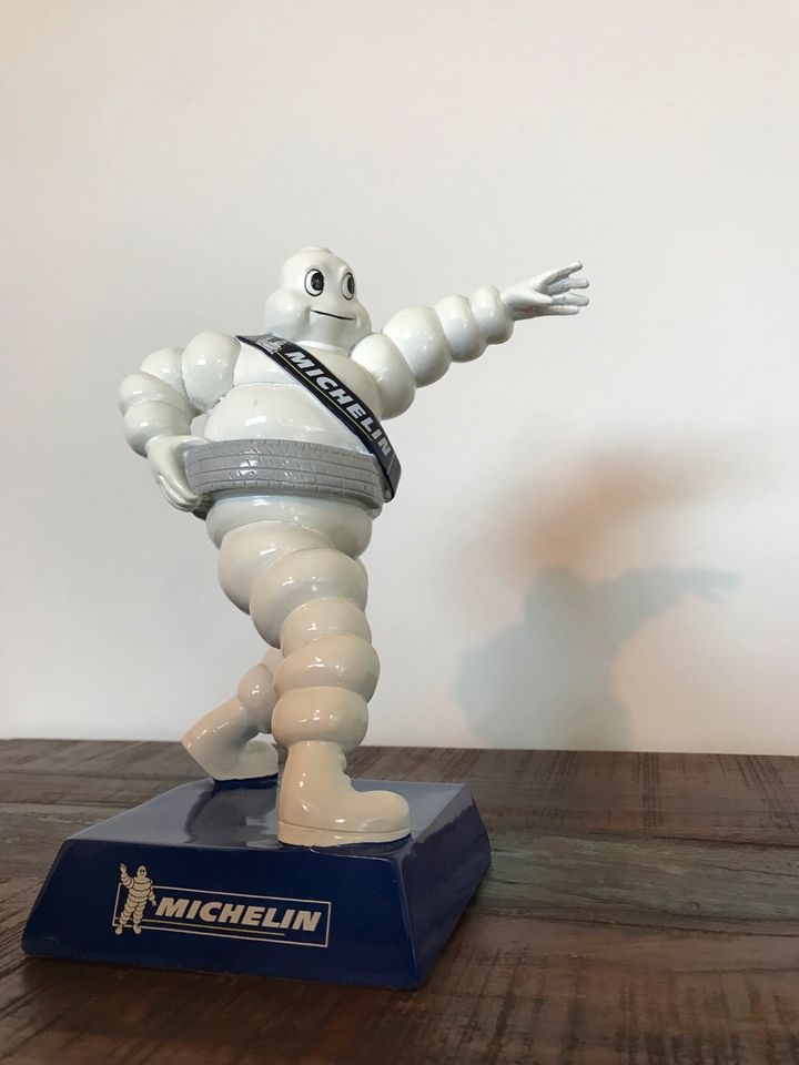 Michelin Bibendum Standfigur Loft Man‘s Cave Werkstatt Oldtimer in Essen