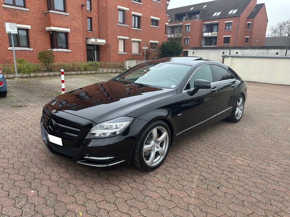 Mercedes-Benz CLS 350 V6 Sport, Supersprint Auspuff, Felgen 20 Z. in Neuss