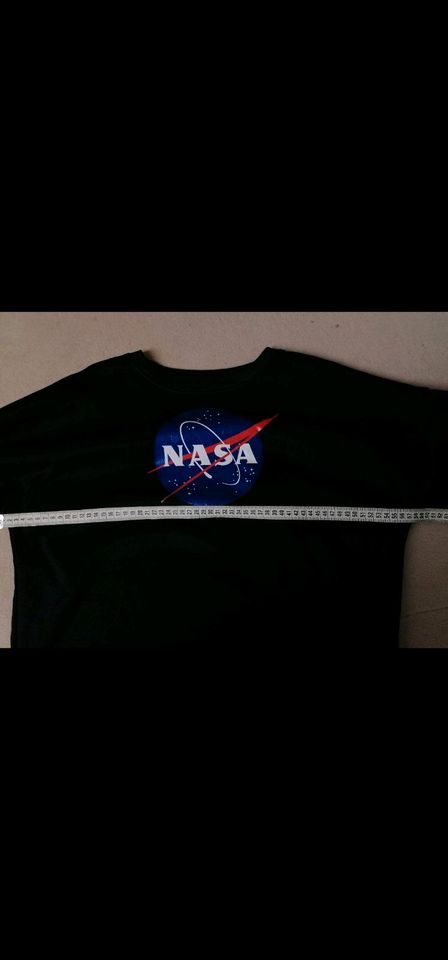 Pullover NASA Motiv in Leipzig