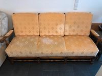 Altes gelbes Sofa mit 2 Sessel Antik mit Holzgestell Retro Rheinland-Pfalz - Nierstein Vorschau