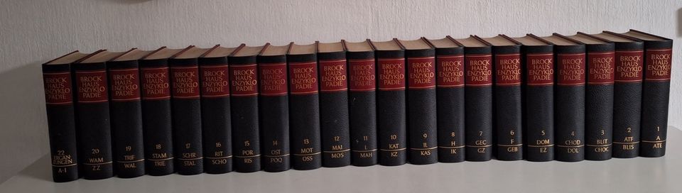 Brockhaus Enzyklopädie 17. Auflage 1966 mit Goldschnitt 1-20 + 22 in Esslingen