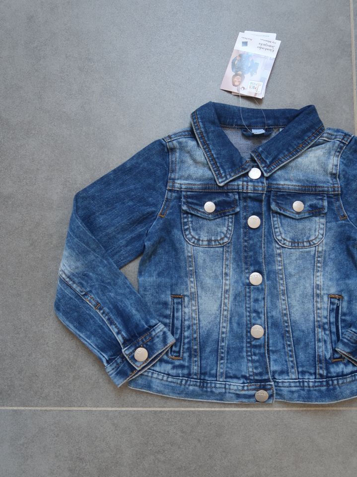 tolle Jeansjacke Gr. 98/104, weiches Material, NEU mit Etikett in Schulzendorf bei Eichwalde