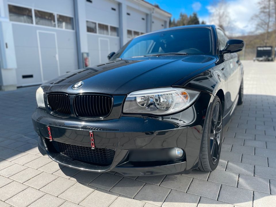 BMW 123d Coupe lci Facelift M-Paket e82 in Nagold