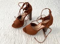 Plateau High Heels mit Schnürren. Berlin - Neukölln Vorschau
