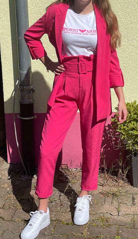 Anzug pink magenta Bershka Gr. 36  S  Blazer Hose in Bad Vilbel