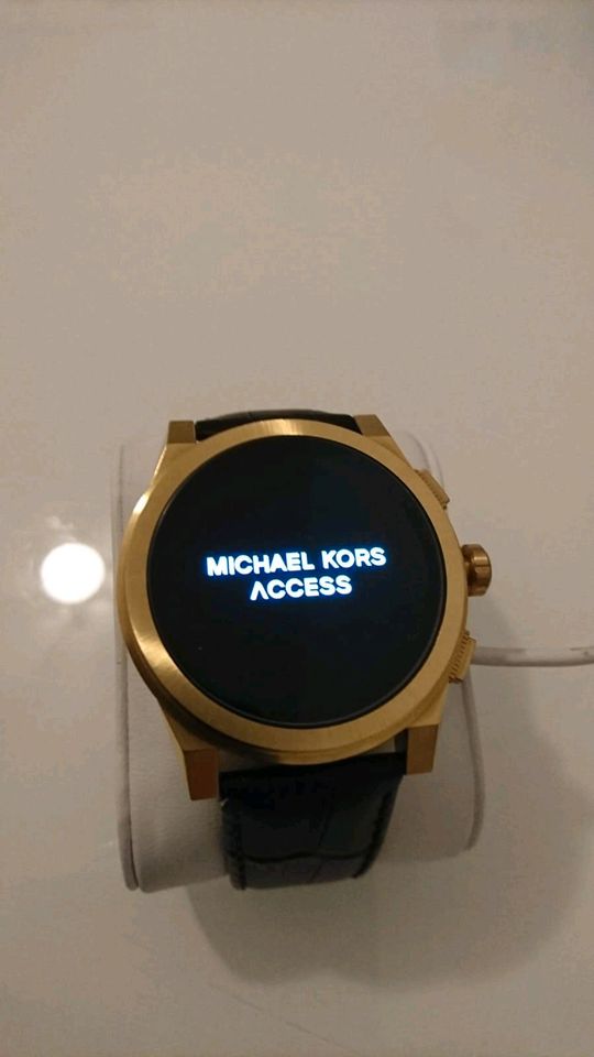 Michael Kors Smartwatch in Wiesbaden