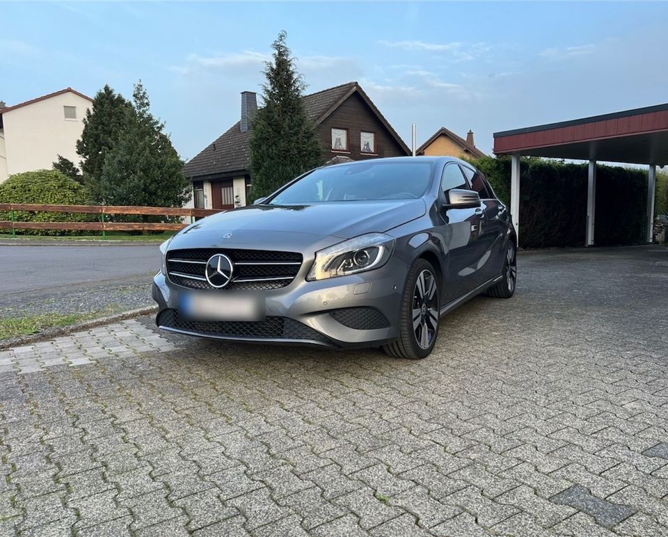 Mercedes-Benz Mercedes-Benz A 200 /8fach/H&K-Sound/AHK/ParkAss in Bad Marienberg