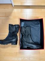 Original Hugo Boss Gr.40,5 Damen Winterstiefel Neu Bayern - Frickenhausen am Main Vorschau
