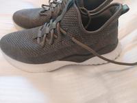 Sneaker. Wie neu. Gr. 42. Passt auch für Gr. 41. Chemnitz - Kaßberg Vorschau