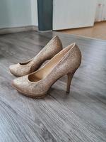 goldene Pumps Bayern - Wallerstein Vorschau